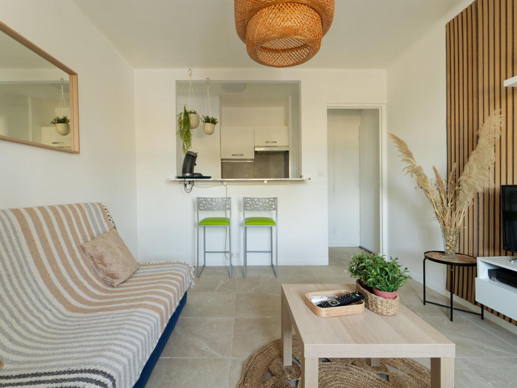 Vue Etang Apartment
